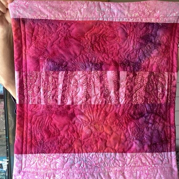 NWT. Color of Flowers Hand Crafted Quilted Wall Art - Picture 11 of 11